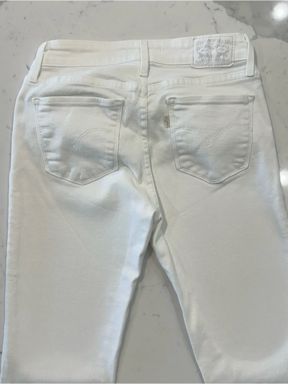 Levi’s 712 Slim White Jeans Size 26 High Rise Slim Straight Denim - Picture 4 of 8